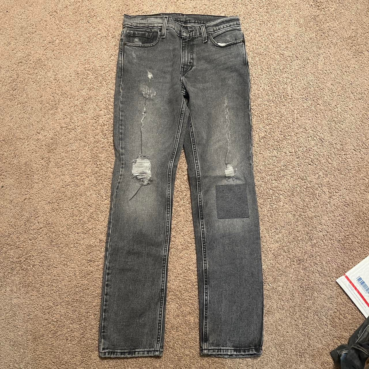 Levi’s 511 men’s 30x32 ripped patch style