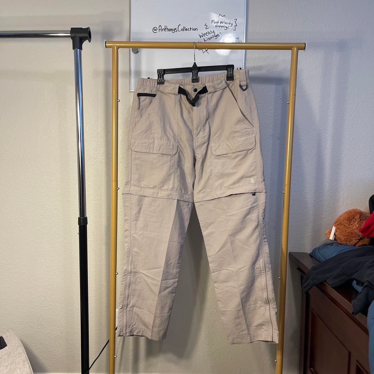 The north face pants/shorts size L