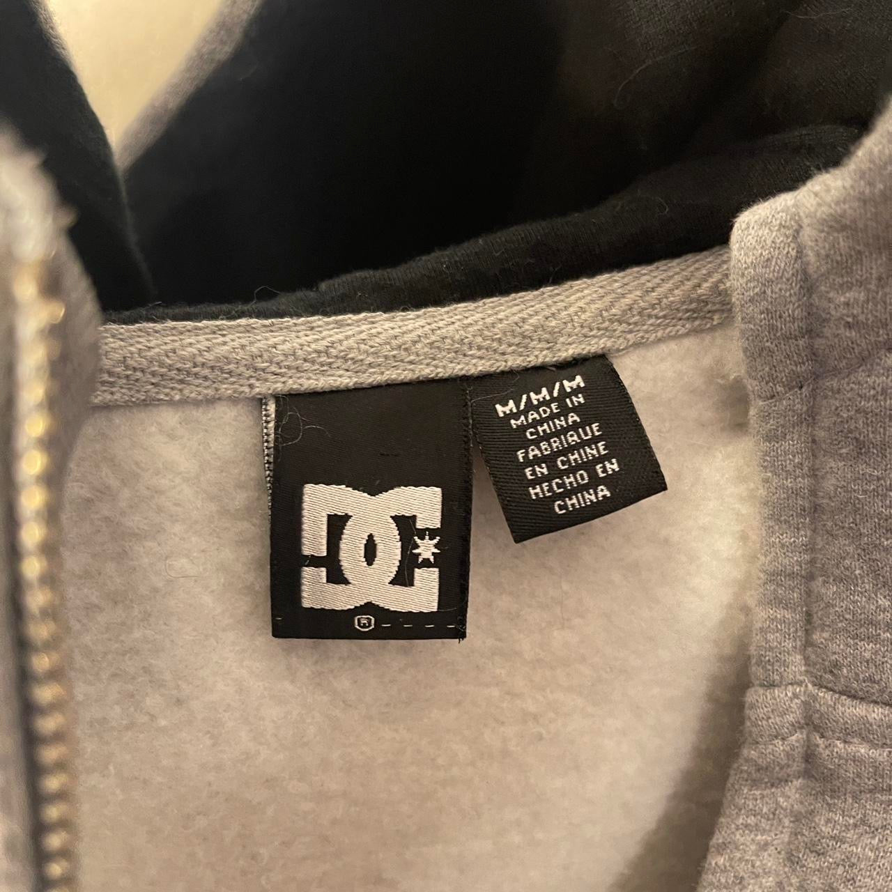 Dc skater zip up hoodie size M