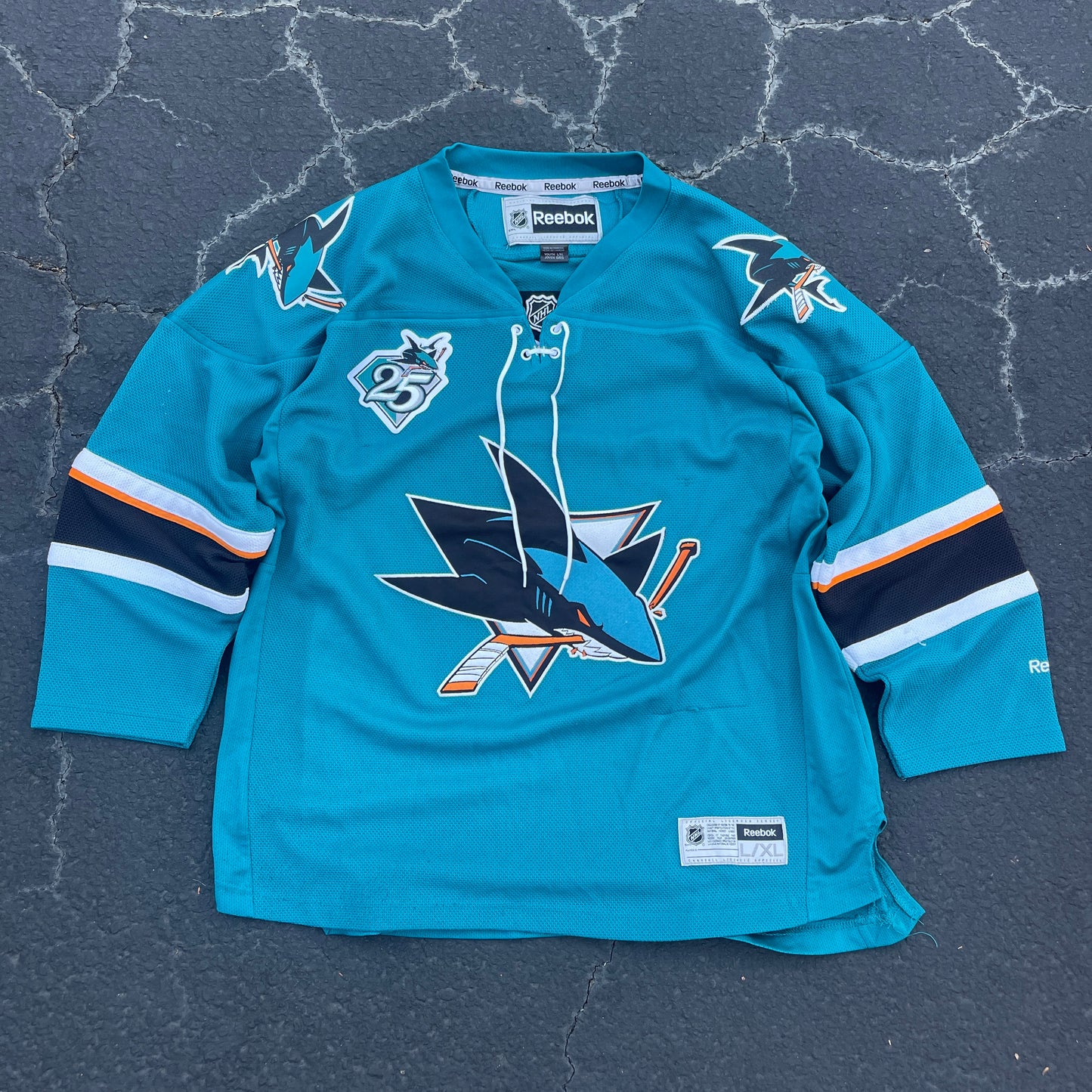 Reebok NHL Sharks Jersey size L/XL Youth